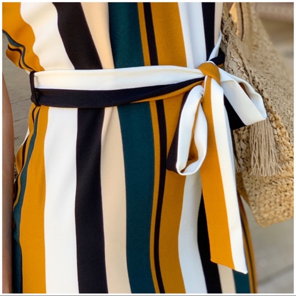 ✨LAST TWO✨Striped dress with self tie belt - Picture 5 of 5